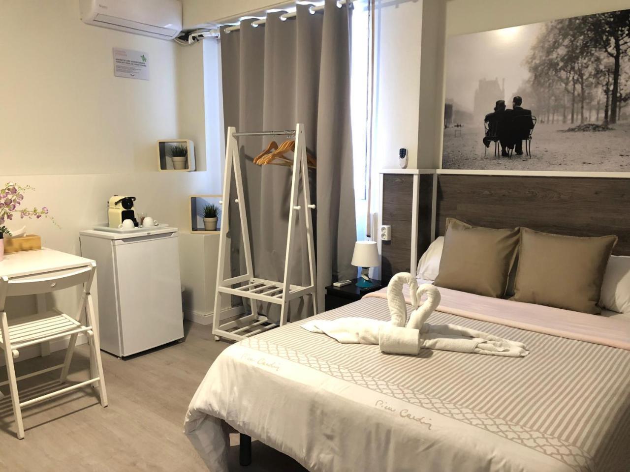 Valencia Suits You Centro Historico, Establecimiento Automatizado-Fast Auto Check In&Out, Solo Para Adultos-Adults Only Ngoại thất bức ảnh