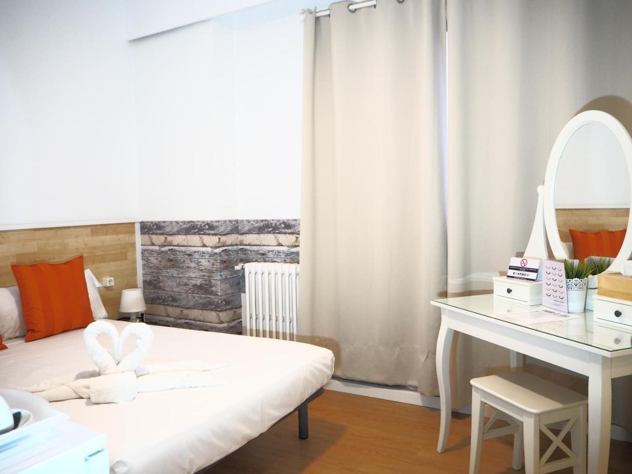 Valencia Suits You Centro Historico, Establecimiento Automatizado-Fast Auto Check In&Out, Solo Para Adultos-Adults Only Ngoại thất bức ảnh