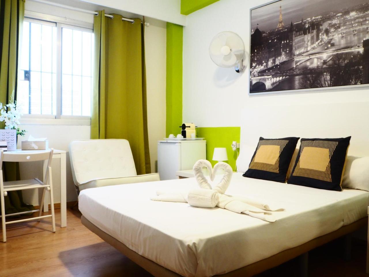 Valencia Suits You Centro Historico, Establecimiento Automatizado-Fast Auto Check In&Out, Solo Para Adultos-Adults Only Ngoại thất bức ảnh